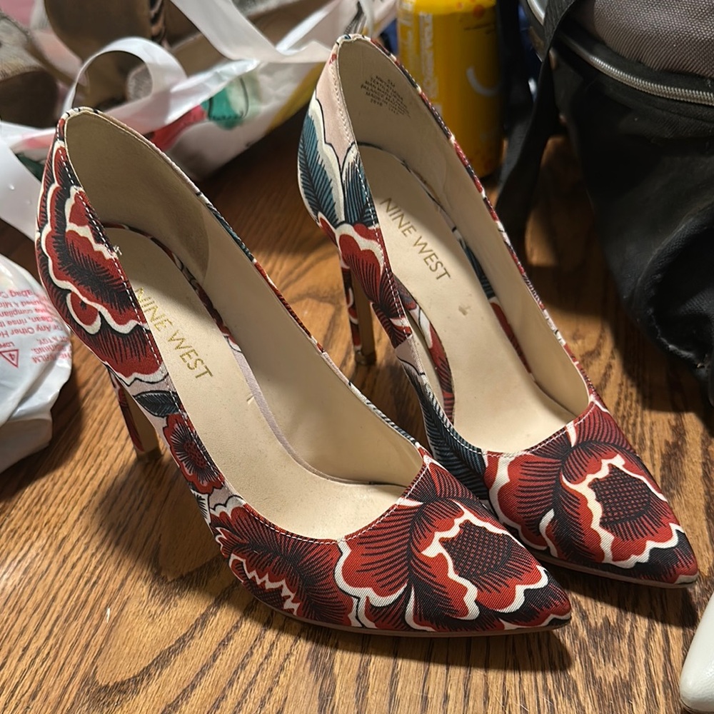 Nine West Red and White Floral Heels